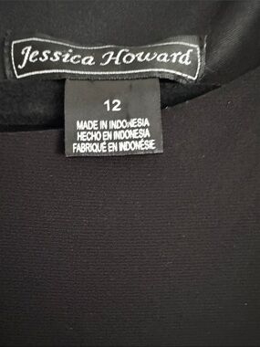 Jessica Howard Black Crewneck Dress Top